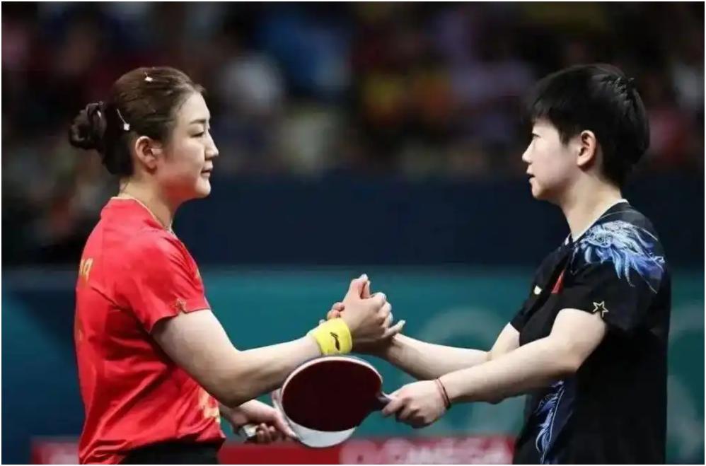 乒乓球女团冠军，看不到陈梦对阵孙颖莎了。山东队这“田忌赛马”用的妙啊。
1盘：王