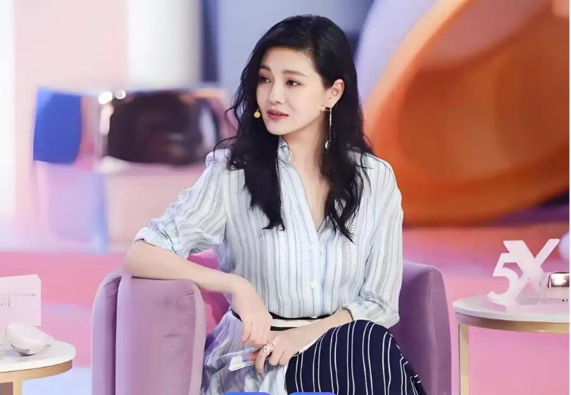 真的越品越明白，大 S 对汪小菲的那份喜欢，从来都藏得深沉又真切，从未半分虚假！