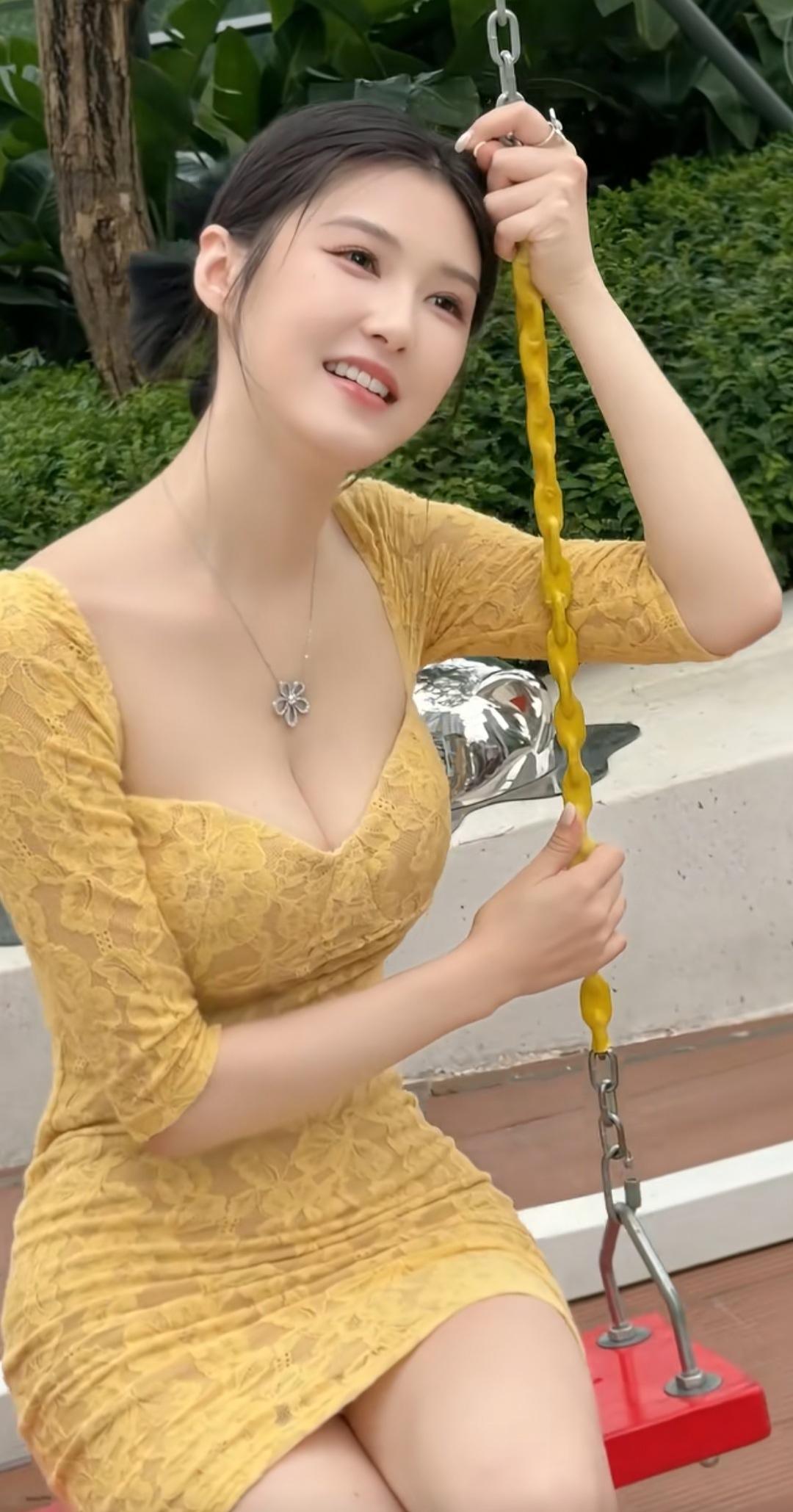 人生没有同花顺，人生的底牌，永远是自己。[玫瑰]