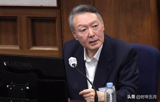 尹锡悦在法庭上陈述中问：

“我怎么可能当长期独裁者，我都不知道怎么做”

“怎