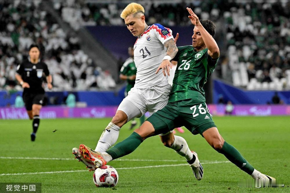 亚洲杯-沙特0-0泰国 小组第一出线将对阵韩国
卡塔尔亚洲杯F组第3轮，沙特0-