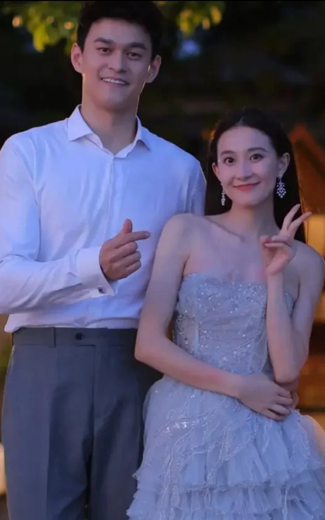 退役后的孙杨和退役后的菲尔普斯！不用多说，一目了然！ ​​​