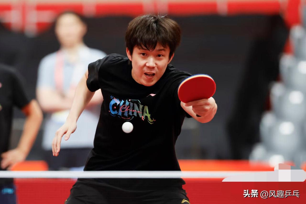9月30日国乒主力阵容亮相中国大满贯训练场！
名古屋亚运会刚刚结束，
国乒主力阵