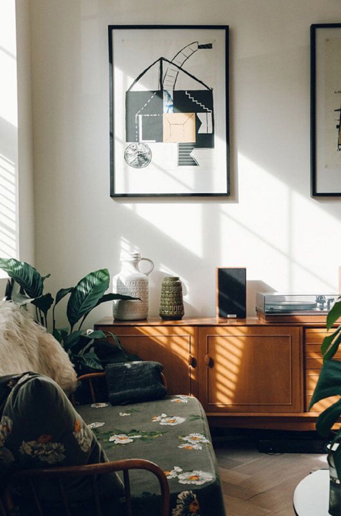 人类最无聊的脑活动之一：就是思考别人怎么看自己 ​​​