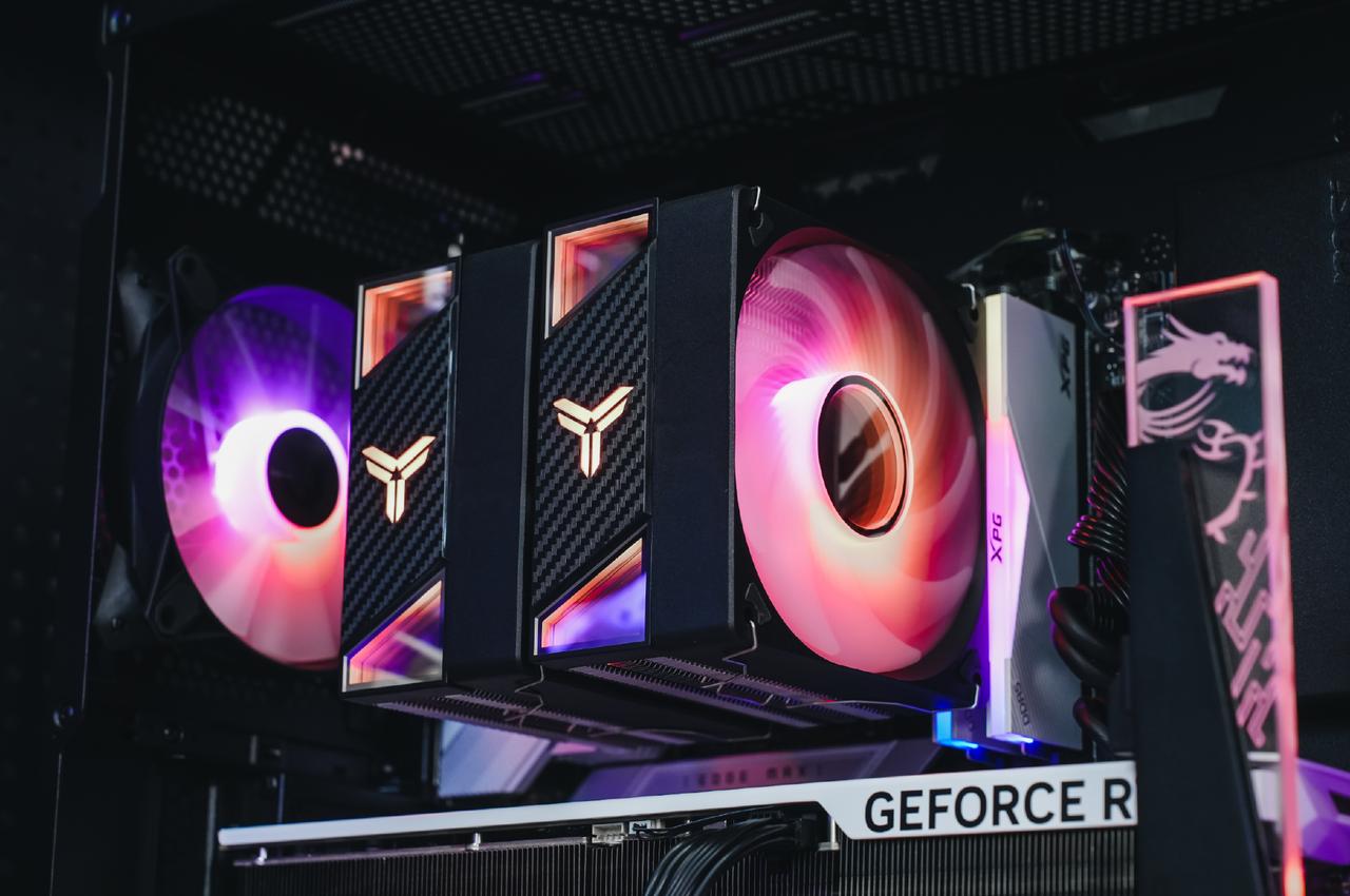 风冷散热器可压i7-14700K？双塔风冷——乔思伯CR-3000实测见真章
乔