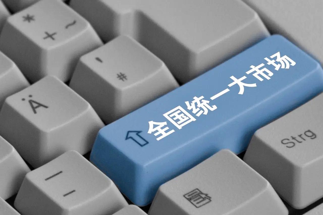现在的智能手机里，最不缺的就是各种抓人眼球的短视频。

很多人平时忙里偷闲，刷着