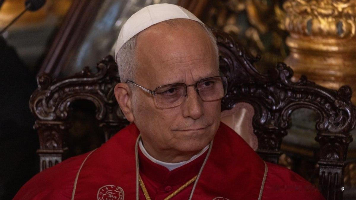 正在非洲访问的罗马教皇利奥十四世今天表态：跟总统辩论“完全不符合我的利益”。
