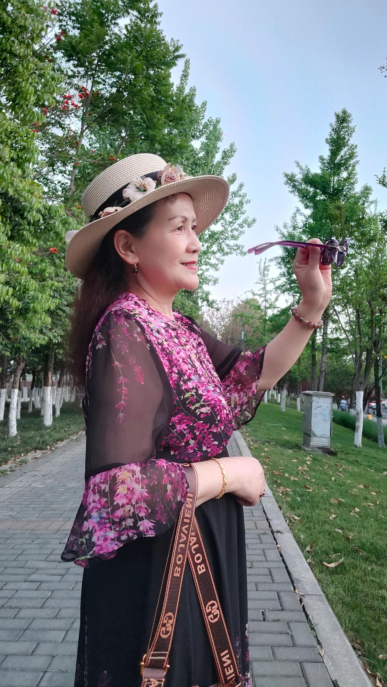 快乐与年龄无关 活出自己喜欢的样子
