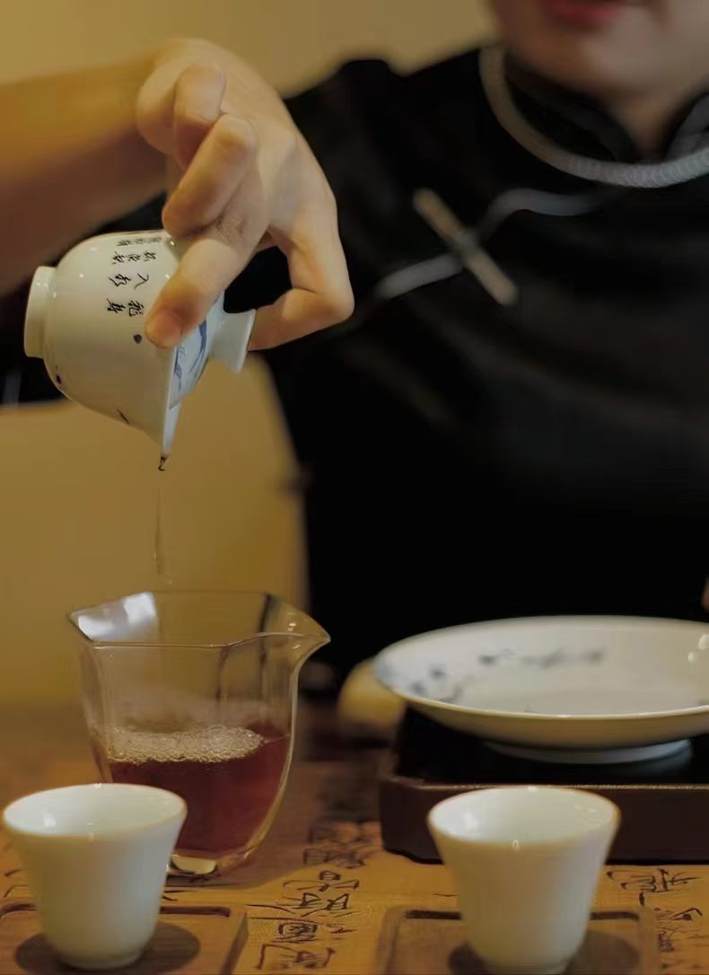 茶道  喝到好茶，选到好器。一只懂你的茶器，能让每一次饮茶，都成为充满期待的美好