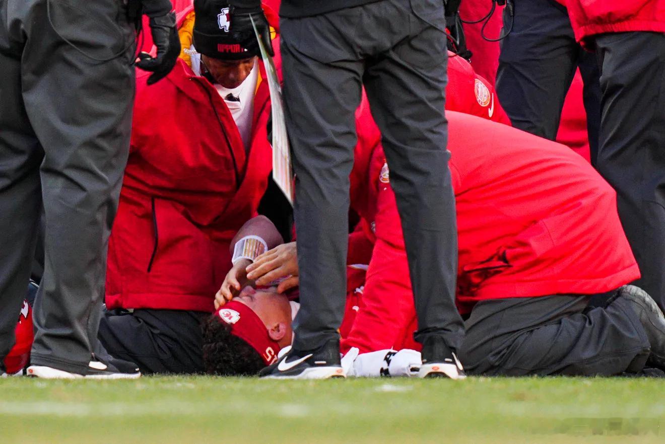 第15周闪电16：13酋长 