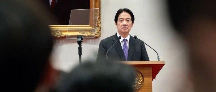 [太阳]赖清德就职满一周年。但这一天，台北的天气似乎比往年更阴沉一些，赖清德在这