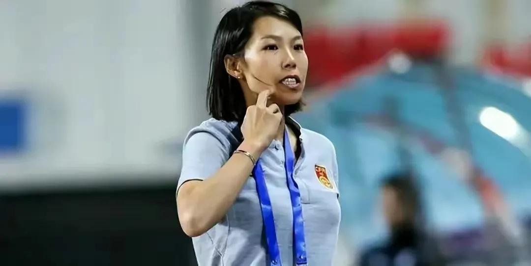 [[比心][握手]中国女足易帅，水庆霞卸任[握手][比心]]
     中国女足