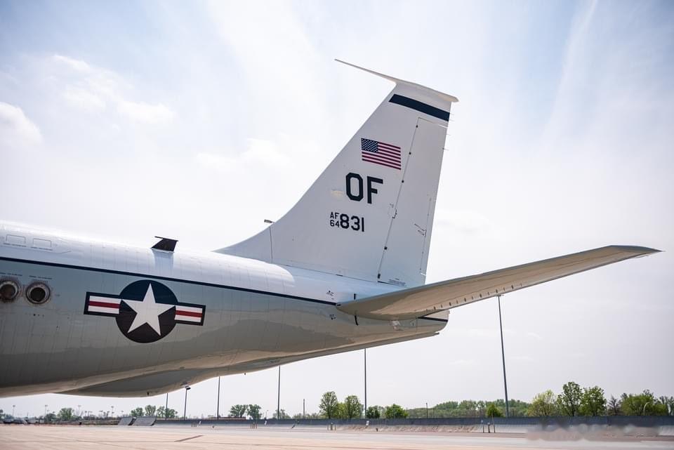 奥弗特空军基地于 5 月 10 日正式迎来第二架 WC-135R 恒凤凰。尾号 