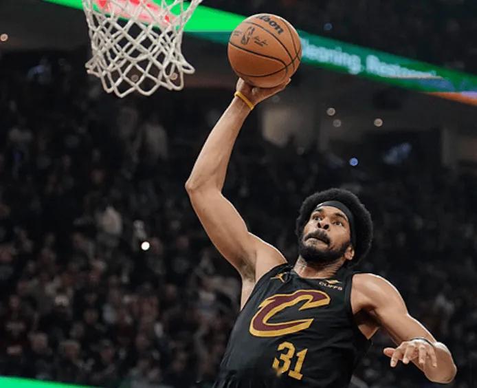 今天NBA季后赛骑士主场对阵猛龙的比赛已经结束。全场战罢，骑士以（4）114-1