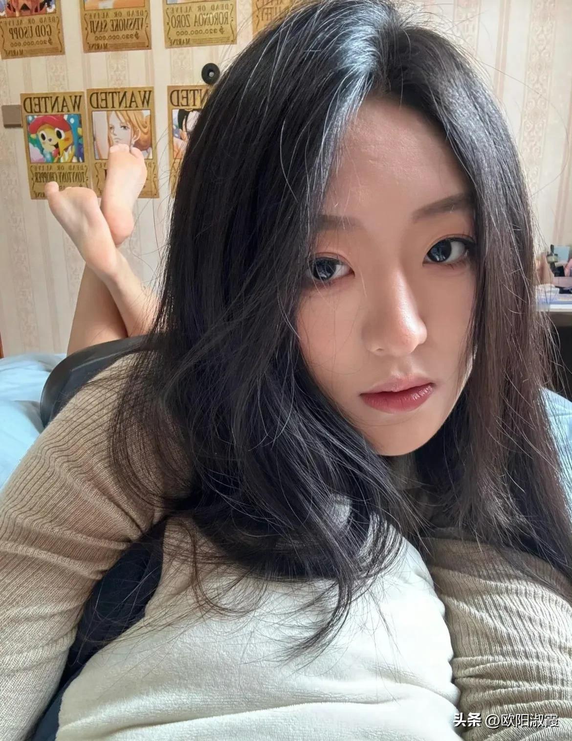 镜头前记录不同的风格[比心]