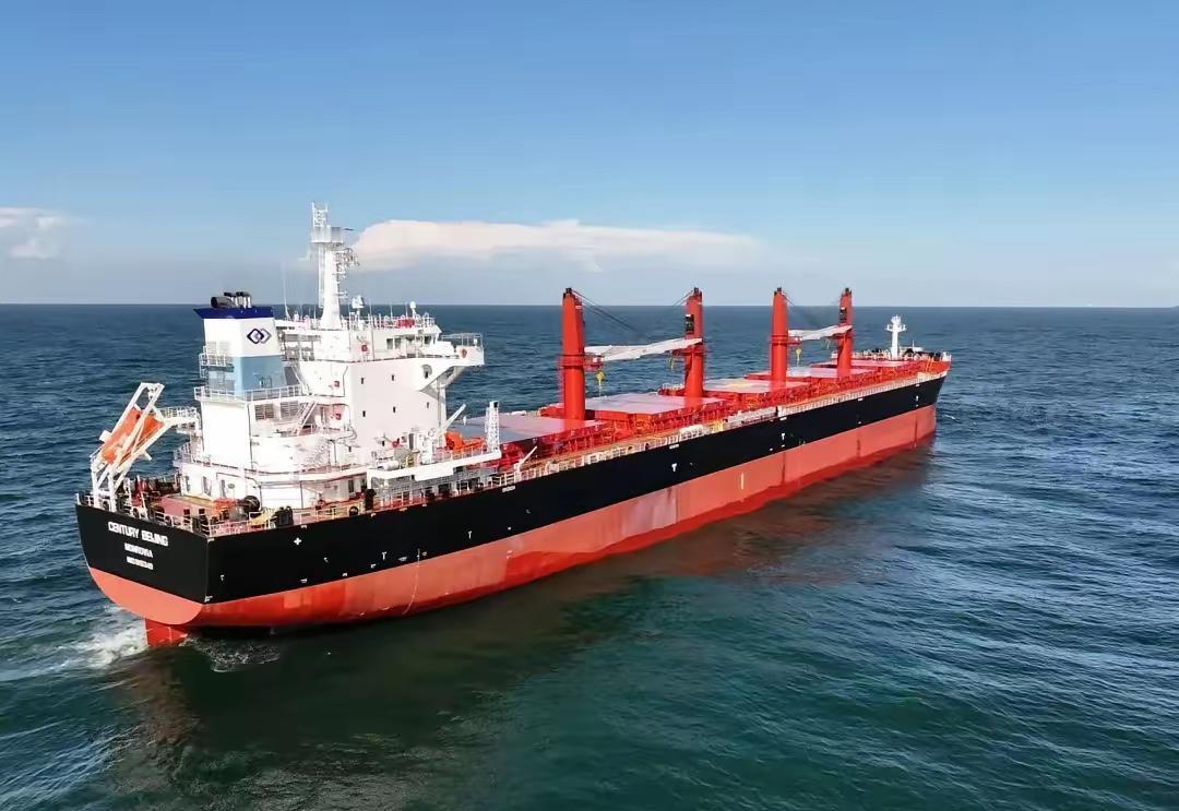 这次终于证实了美军抢船就是冲着我们来的：这次抢的第2艘从委内瑞拉出发的油轮，船上