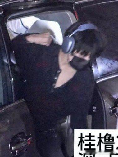 tg 王橹杰穿衣服一直都这样吗小男生出门在外要保护好自己呀 