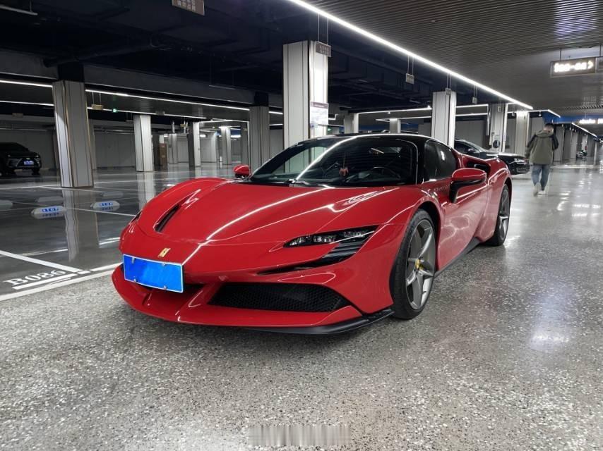 法拉利 SF90 Stradale 红外黑内  车辆于2022年2月生产9月上牌
