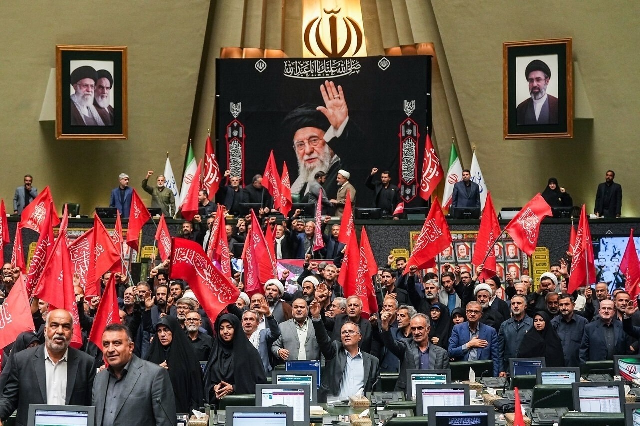 🇮🇷🔥伊朗伊斯兰协商会议今日举行公开会议玻利瓦尔英雄之地美以伊冲突