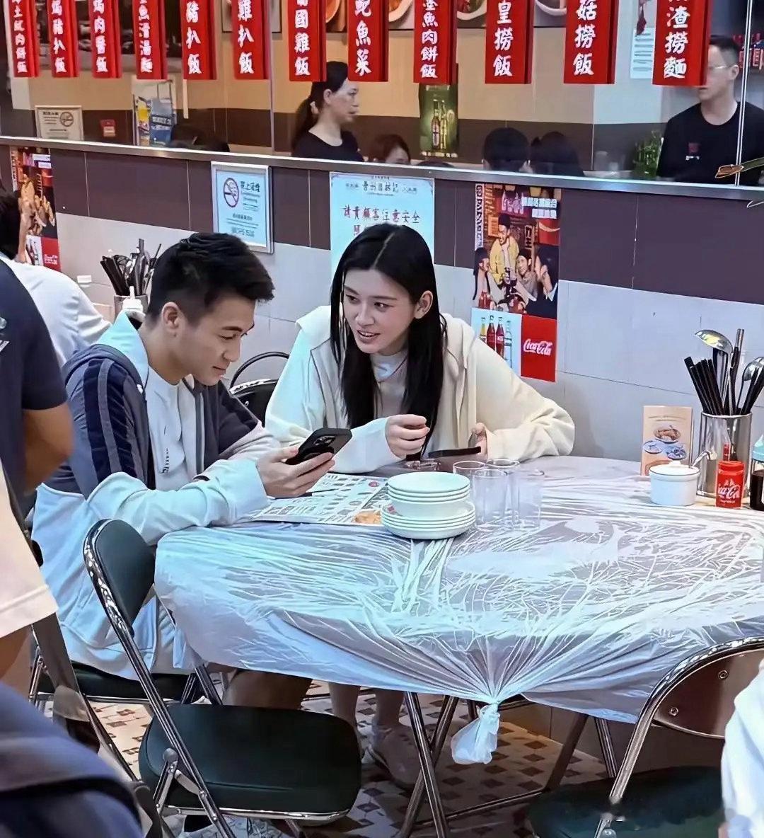 难怪大佬非她不娶，确实好看！ 