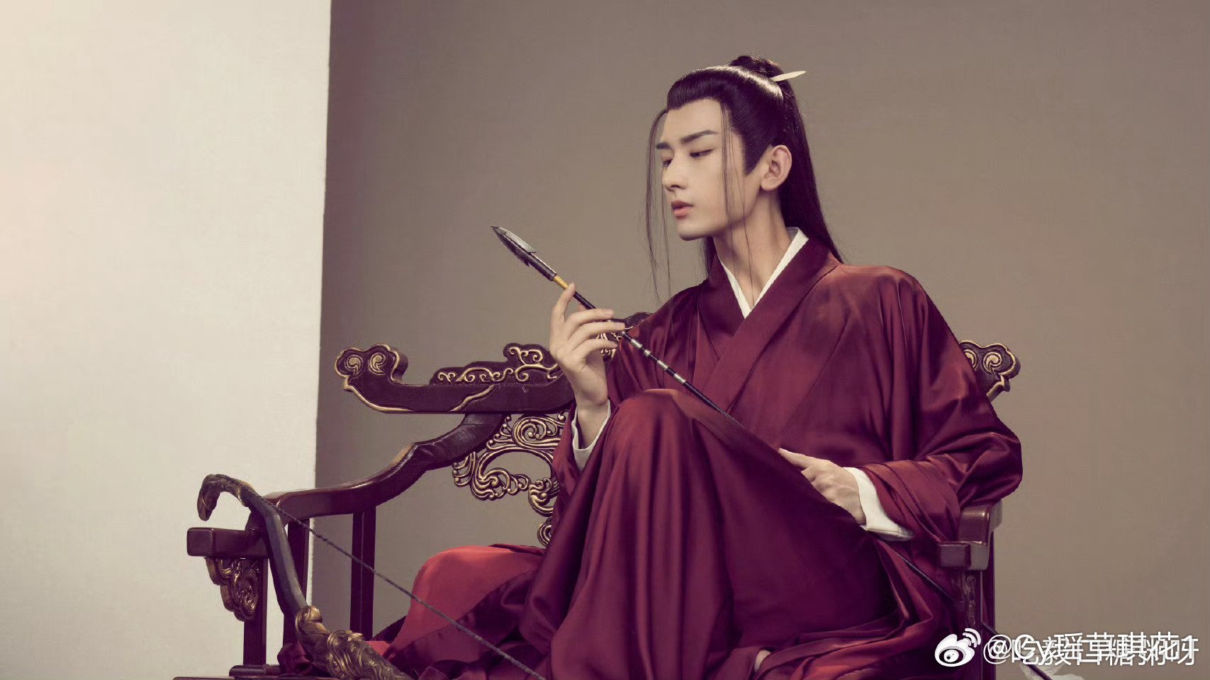 电视剧与君歌成毅与君歌 cy 成毅齐焱成毅，果果会毅直陪着你的，希望你以后笑容常