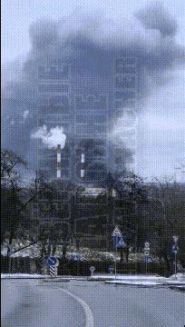 “炸！炸！炸！”当地时间2025年12月28日，由于在27日遭遇到新一轮俄罗斯武