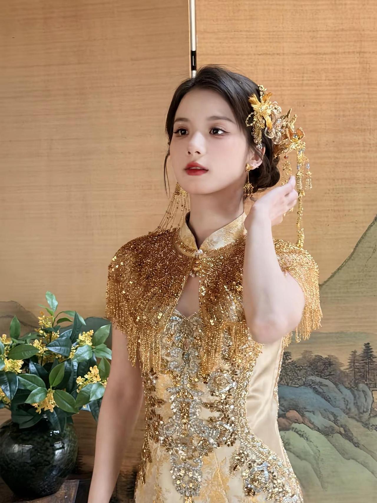 我被金灿灿的中式婚服硬控了！