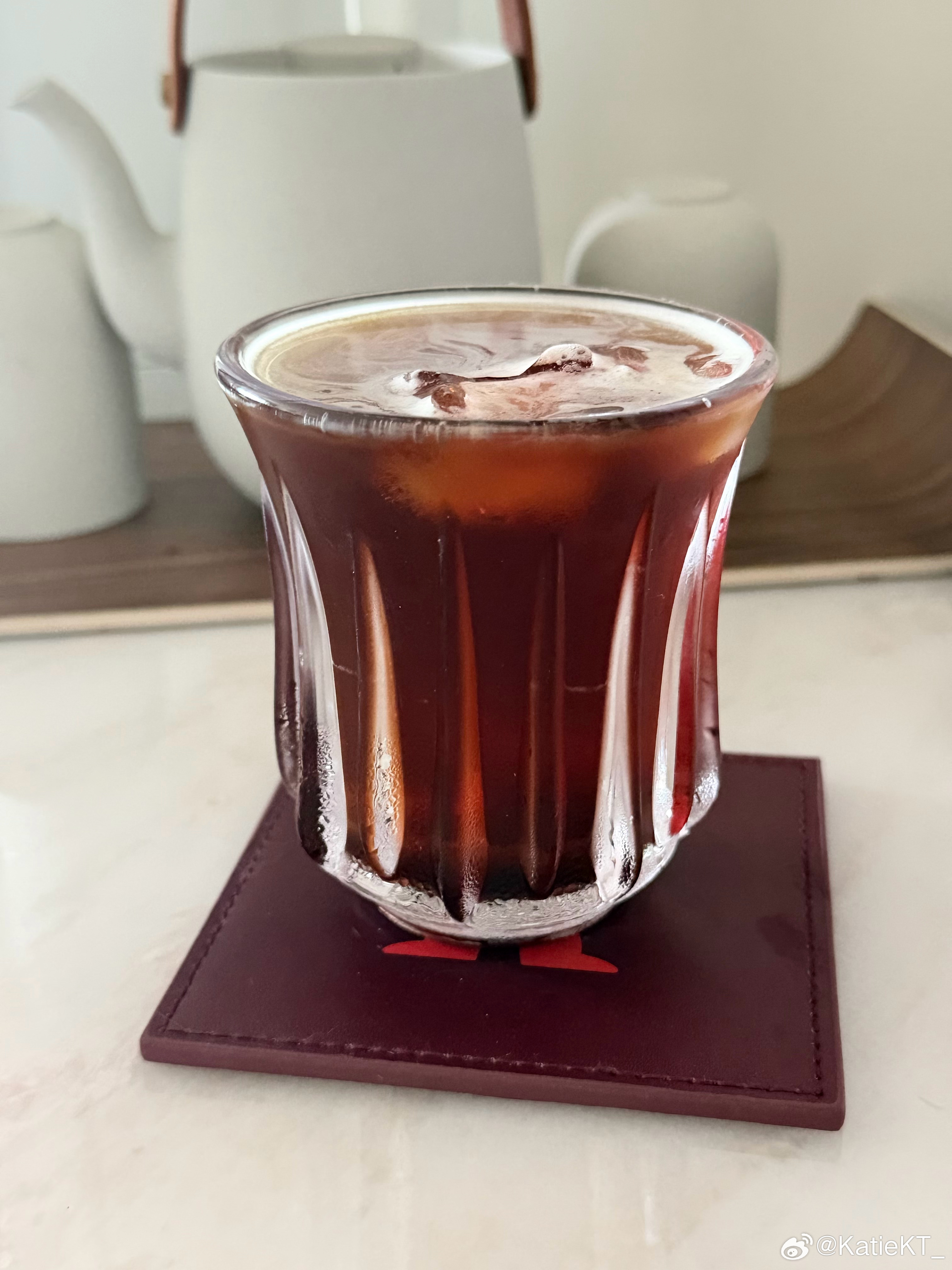 昨天餐厅点的冰美式比水都淡[捂嘴哭]，还是自家冲的香[捂嘴哭][捂嘴哭][捂嘴哭
