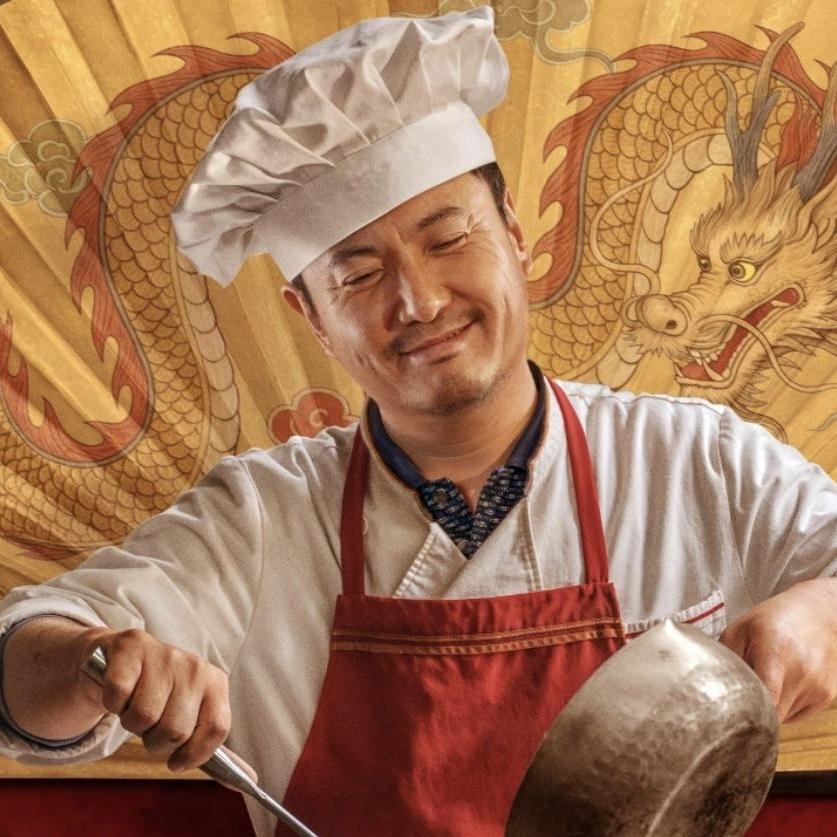 听我一句劝
看《欢迎来龙餐馆》千万别先入为主
不然真的会被沈腾彻底“骗”到，因为