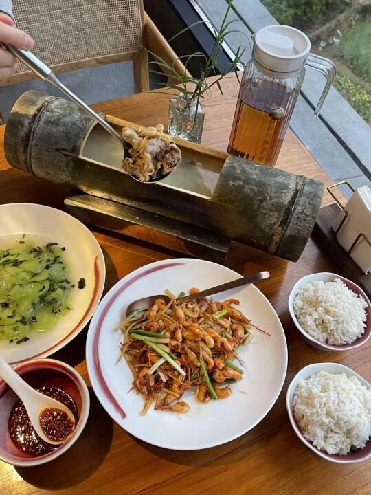 阳朔……为了这口竹筒鸡，驱车两小时值了