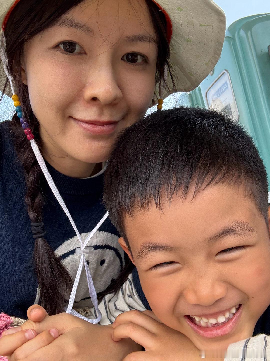 李艾给爸爸当家写了碎碎念 翻看微博才惊觉，早把这里当备忘录啦！这次回归《爸爸当家