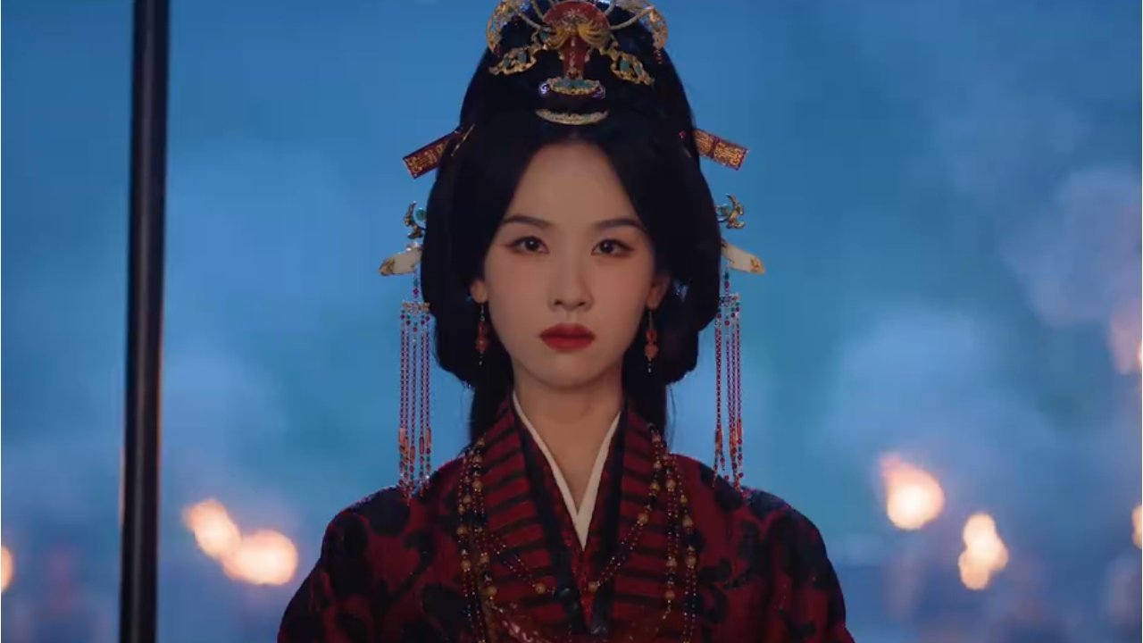 所有人品鉴这个美得摄人心魄的楚朝眼神里都是故事感……翘楚预告先导片陈都灵楚朝眼神