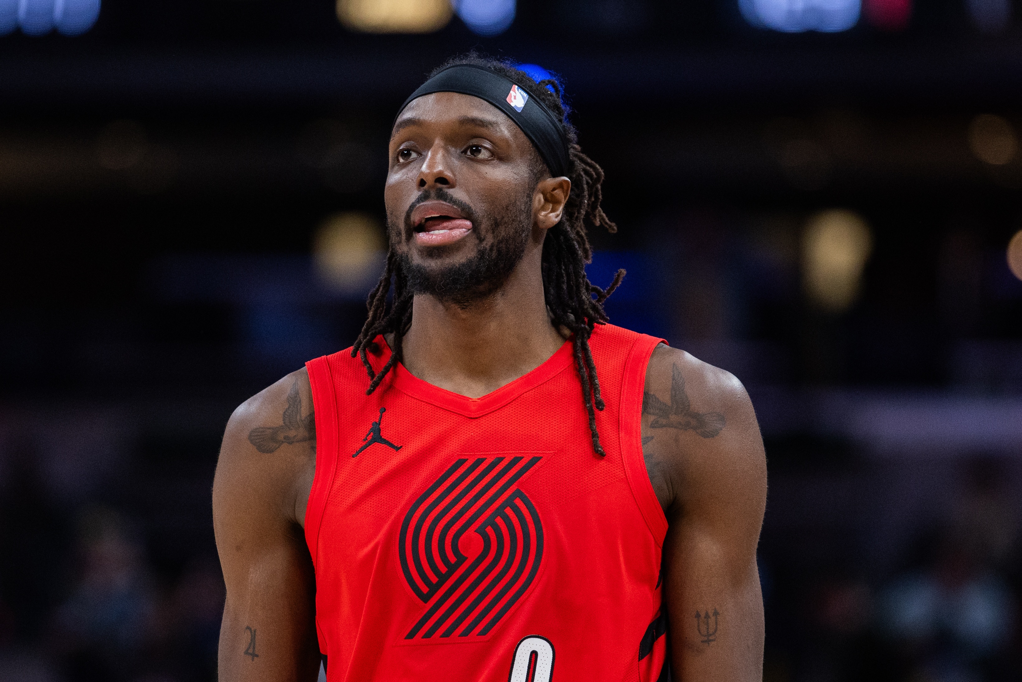 明天开拓者迎战雄鹿 格兰特&罗威存疑 杨瀚森因下放混音缺阵