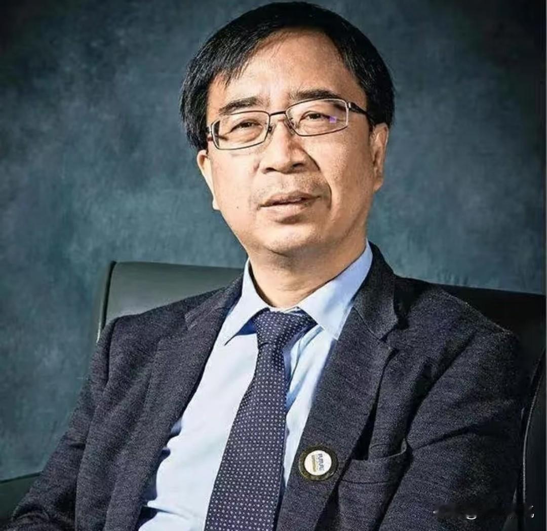 两个世界级大奖，全部都颁给了中国人！
近日，潘建伟院士收获两项重大国际大奖。7月