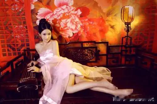 窝囊而死的孝武帝3
皇帝选女婿的“禁脔”梗，竟来自一块猪肉
　　别看东晋孝武帝司