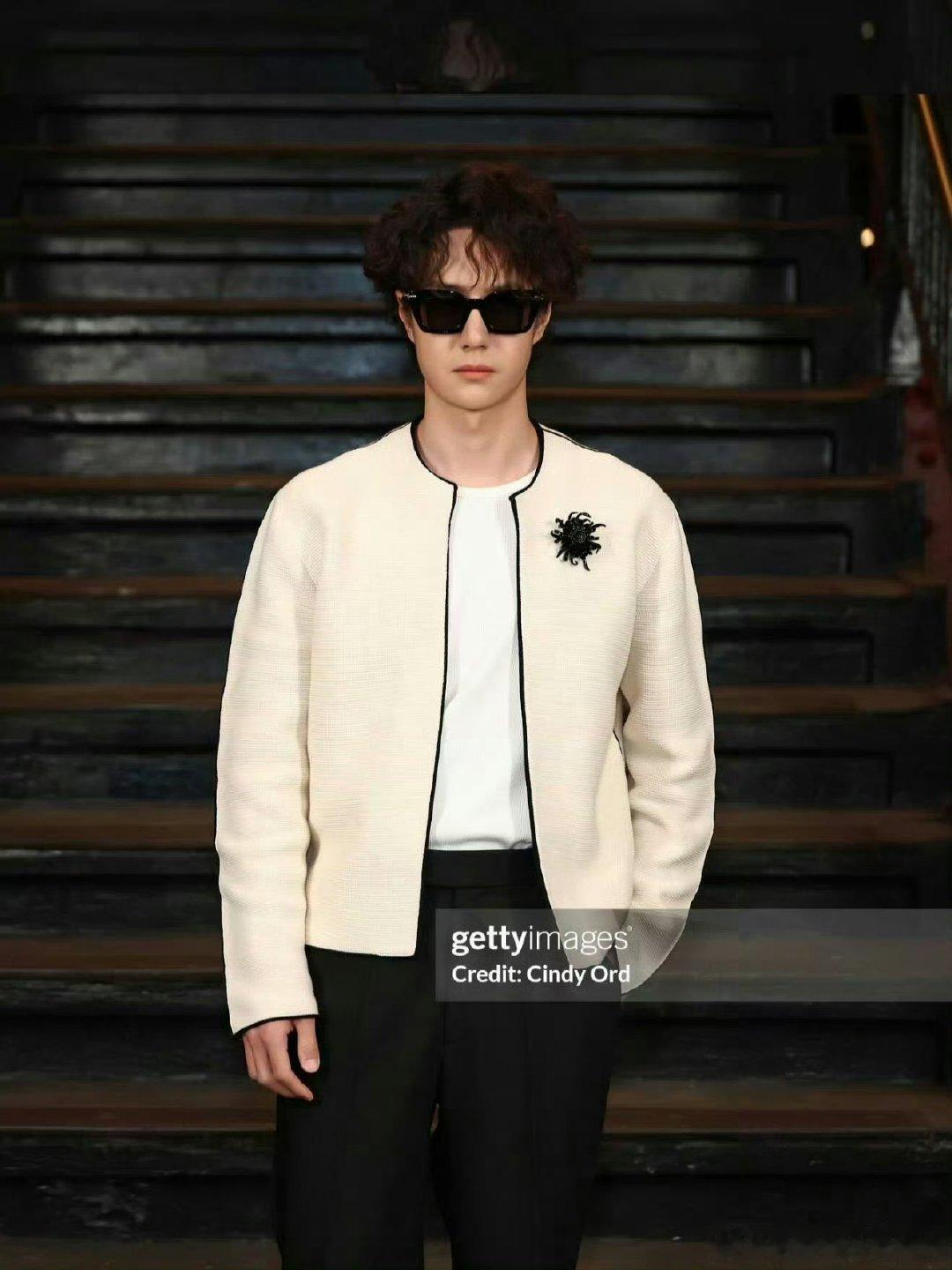 王一博香奈儿外媒镜头 王一博香奈儿大秀外媒镜头 王一博香奈儿外媒镜头 