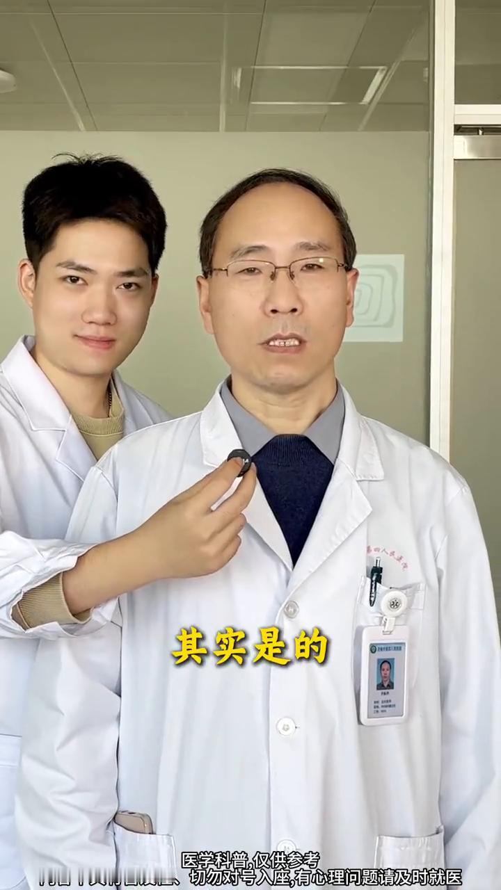 自己晒的橘子皮是陈皮吗？
其实是的。吃完橘子剩下的橘子皮晒干后就可以当陈皮来用，