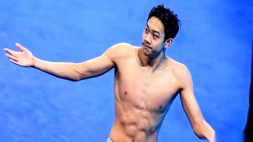 我今天真算是开了眼了。
1500米决赛，最后那几圈，所有人都以为该拼命了吧？
结