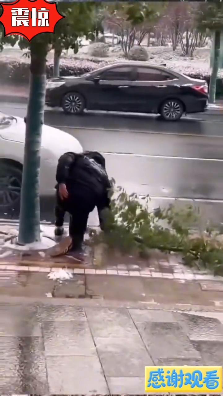 震惊！感谢观看。