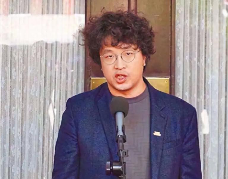 2026年的台北市长选战，本来所有人都以为还是老剧本，民进党打“抗中保台”，国民