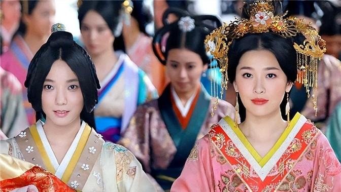 公元前115年，卫青32岁时，迎娶43岁已经二婚的寡妇平阳公主。
在公元前115