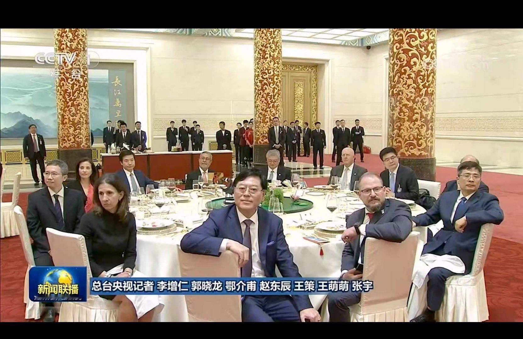 对于特朗普访华欢迎宴会，一些网友完全没有看懂这背后的深意，这不是一场简单的欢迎宴