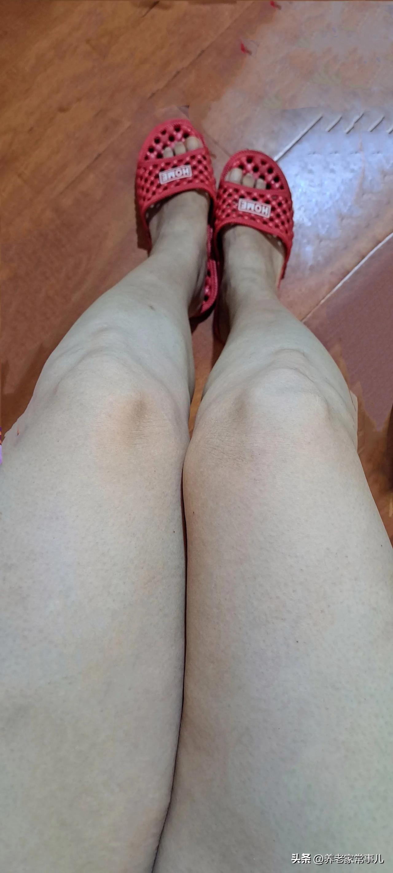 快70岁的人，这双大长腿真给我看愣了！
 
我表姐今年都快70了，昨天一见面，我