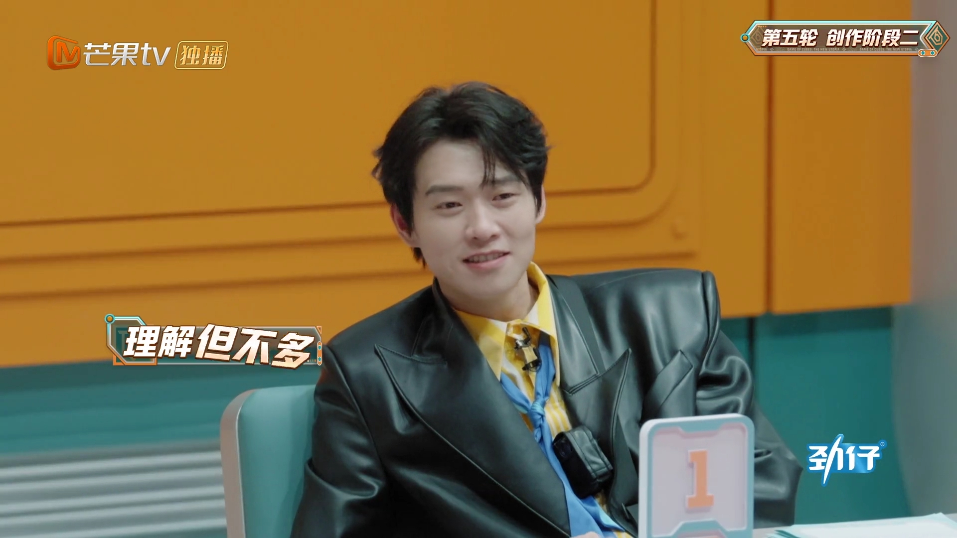 #魏大勋就这么水灵灵的哭了##魏大勋猛男撒娇#在魔方新世界中，魏大勋和王栎鑫的合