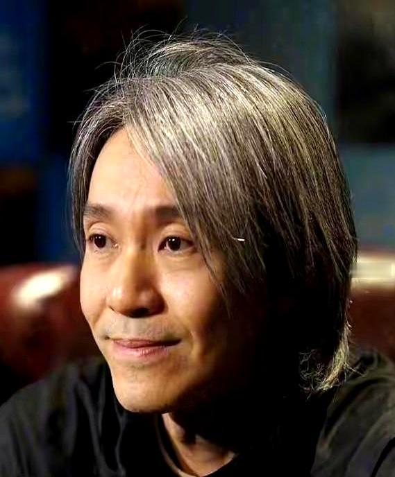 预售5天狂卷8888万，连个像样的路演都没有，就凭一张手绘海报让全网闭嘴，除了周
