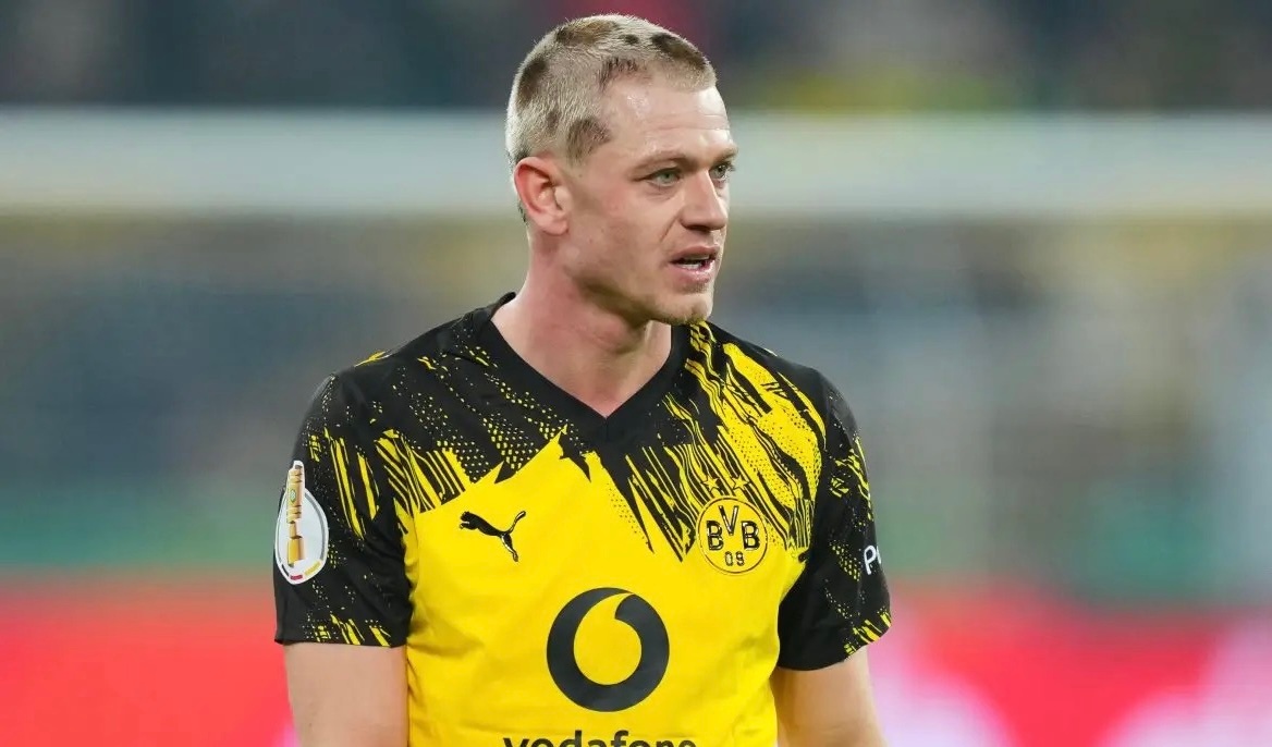 据德国天空体育报道，巴萨主帅弗里克希望在冬季转会窗为孔德引进一位可靠的轮换球员，