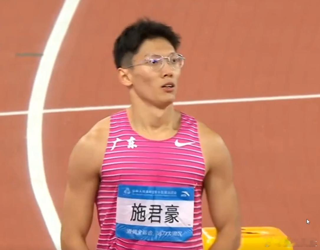 广东20岁双虎包揽全运男子200米冠亚军 施君豪独占国内年度最佳前三 谢震业落败