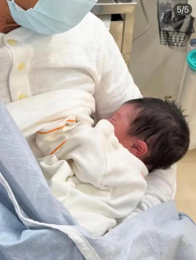 高以翔前女友Bella官宣生子！受访称仅用10分钟顺产成功，好厉害！ 