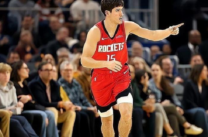 火箭等来个“探花哈登”！2变化堪比巅峰大胡子今成休城版小纳什
“探花秀翻身了？”