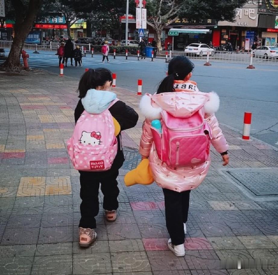 怀念学生时代

童年的记忆，会与我们一生如影随形。

2026年高考结束了，让笔